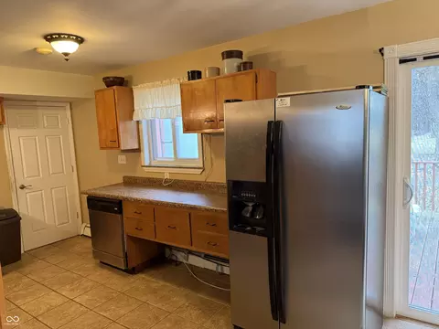 Kitchen - 6713 E State Road 36, Mooreland, IN 47360 photo 1 of 2