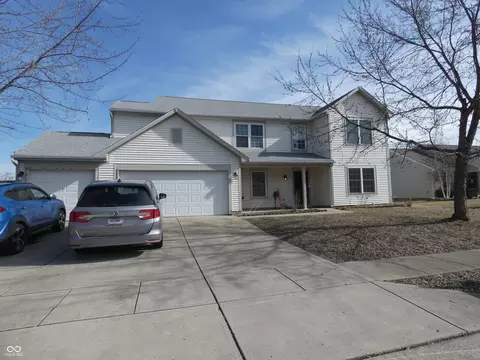 741 Crystal Farms Dr, Avon, IN 46123