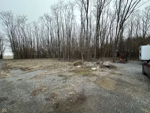 10592 S Us Highway 231, Ladoga, IN 47954
