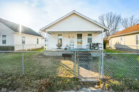 1011 Center St, Seymour, IN 47274