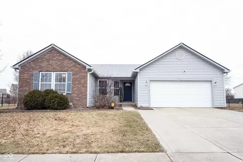 5782 Jamestown Square Ln, Indianapolis, IN 46234