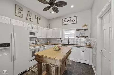 Kitchen - 6014 W 800 S, Pendleton, IN 46064 photo 1 of 2