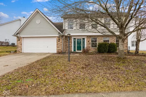 8351 Sawgrass Dr, Indianapolis, IN 46234