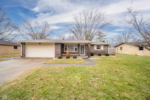 511 Fall Creek Dr, Anderson, IN 46013