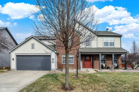 11977 Cobblestone Dr, Fishers, IN 46037