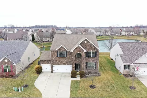 1390 Valdarno Dr, Greenwood, IN 46143
