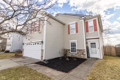 9703 W Stargazer Dr, Pendleton, IN 46064