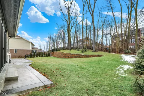 Exterior - 10519 Geist View Dr, Mccordsville, IN 46055 photo 6 of 17