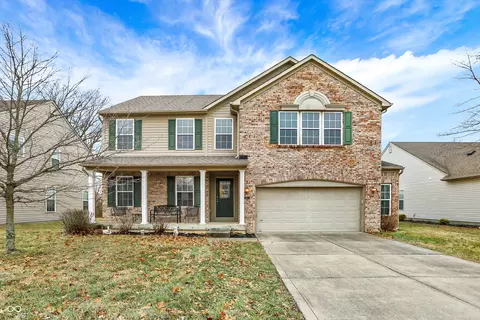 1563 Old Thicket Ct, Greenwood, IN 46143