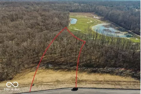 10631 Pete Dye Rdg, Zionsville, IN 46077