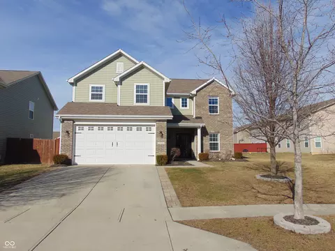 978 Brookshire Dr, Franklin, IN 46131