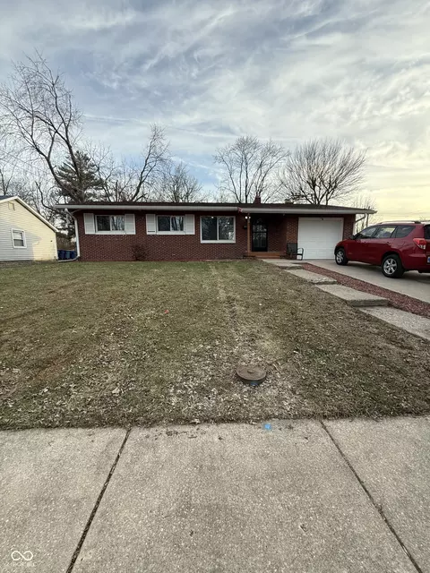 7307 E 49th St, Indianapolis, IN 46226