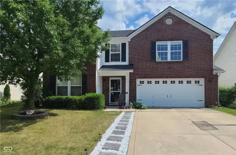 5731 W Woodview Trl, Mccordsville, IN 46055