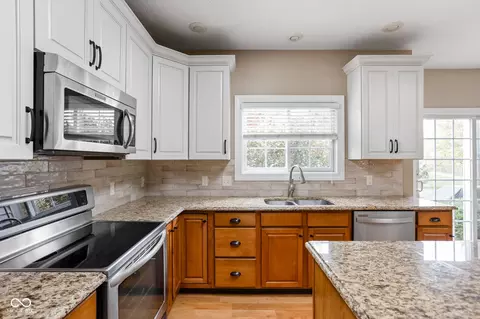 12576 Mojave Dr, Fishers, IN 46037 photo 16
