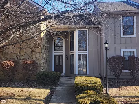 568 Buckskin Ct, Terre Haute, IN 47803