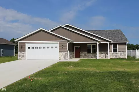 531 E Dogwood Ct E, Spencer, IN 47460