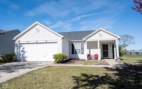 7576 Hollow Reed Ct, Noblesville, IN 46062