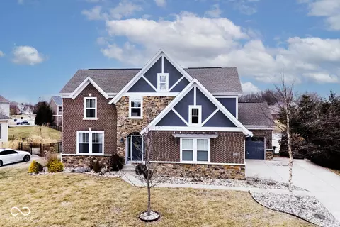 3258 Cherokee Cir, Bargersville, IN 46106