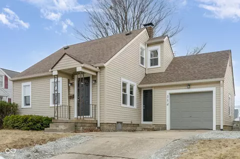 354 W 38th St, Anderson, IN 46013