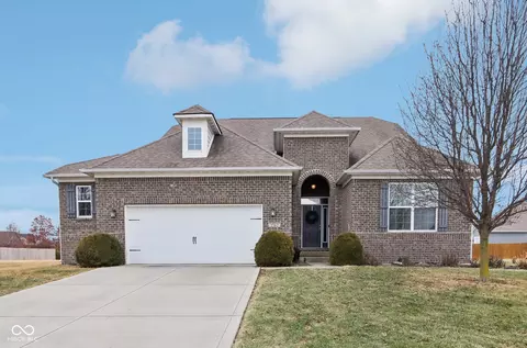 2762 Chalbury Dr, Plainfield, IN 46168