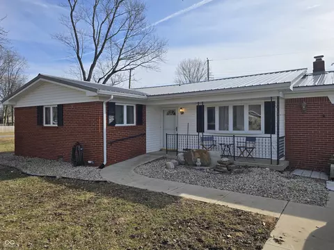 4601 W Bradford Dr, Muncie, IN 47304