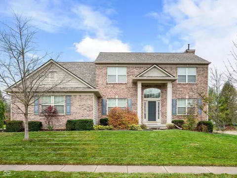 8256 Plumwood Ln, Indianapolis, IN 46256