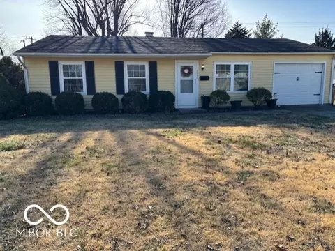2685 Streamside Dr, Columbus, IN 47203