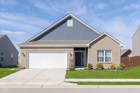 1438 Willow Tree Ln, Sheridan, IN 46069