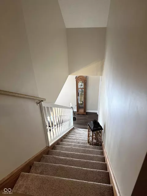 Entry Way - 540 N 800 E, Wingate, IN 47994 photo 3 of 4
