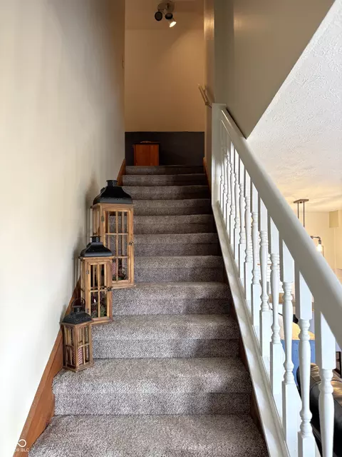 Entry Way - 540 N 800 E, Wingate, IN 47994 photo 2 of 4