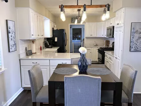 Kitchen - 540 N 800 E, Wingate, IN 47994 photo 1 of 5