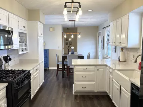 Kitchen - 540 N 800 E, Wingate, IN 47994 photo 4 of 5