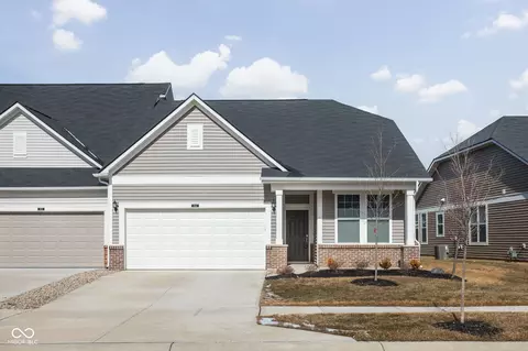 864 Tuxedo Dr, Westfield, IN 46074