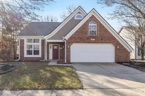 3327 Azalea Ct, Westfield, IN 46074