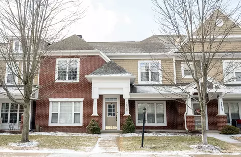 15542 Crofton Pl, Westfield, IN 46074
