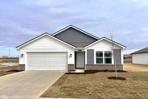 1244 Fleming Dr, Greenfield, IN 46140