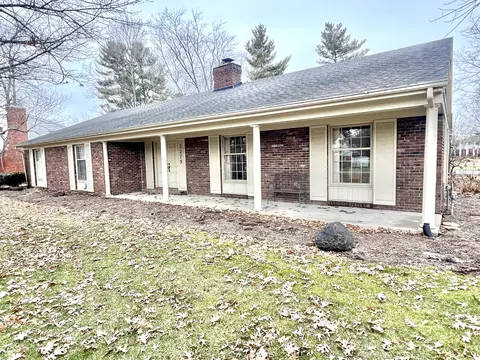 3379 Woodland Pkwy, Columbus, IN 47203