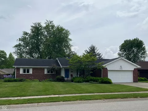 1701 Beech Dr N, Plainfield, IN 46168 photo 2