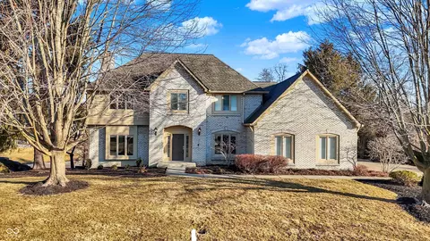4906 Willow Ridge Ct, Zionsville, IN 46077