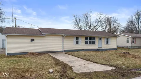 304 S Lawnview Dr, Austin, IN 47102