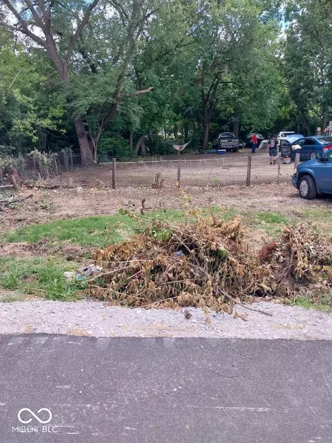 827 Ingomar St, Indianapolis, IN 46241