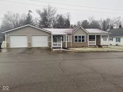 208 S Benton St, Brownstown, IN 47220