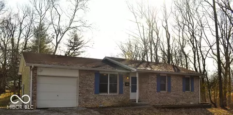 326 Sunnyside Dr, North Vernon, IN 47265