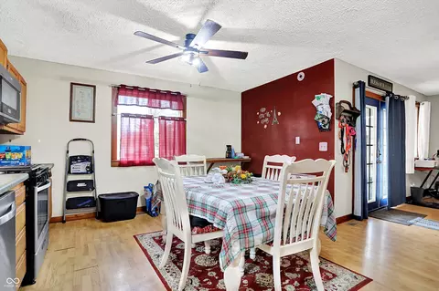 Dining - 511 E Thompson St, Edinburgh, IN 46124 photo 1 of 1