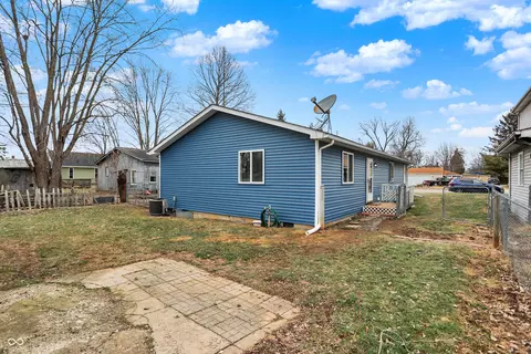 Exterior - 511 E Thompson St, Edinburgh, IN 46124 photo 2 of 8