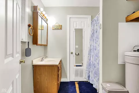 Bath - 511 E Thompson St, Edinburgh, IN 46124 photo 1 of 2