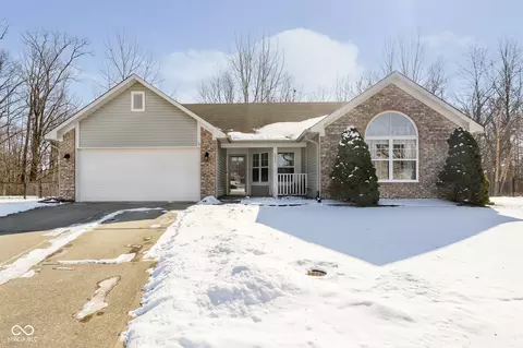 9959 Comb Run Ct, Avon, IN 46123