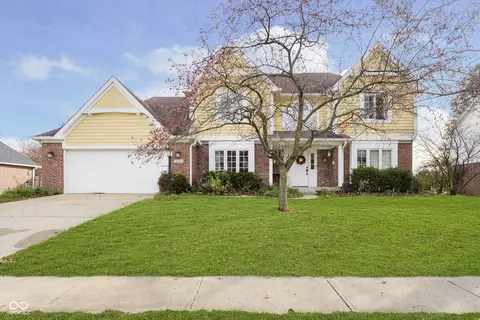 21360 Oakview Dr, Noblesville, IN 46062