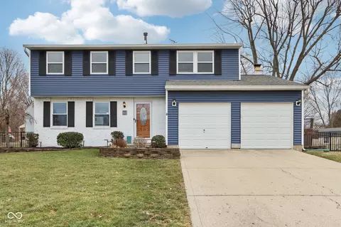 455 Meadowview Ln, Greenwood, IN 46142