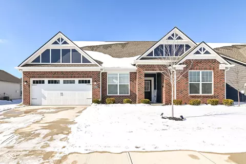 9716 Holborn Ave, Mccordsville, IN 46055